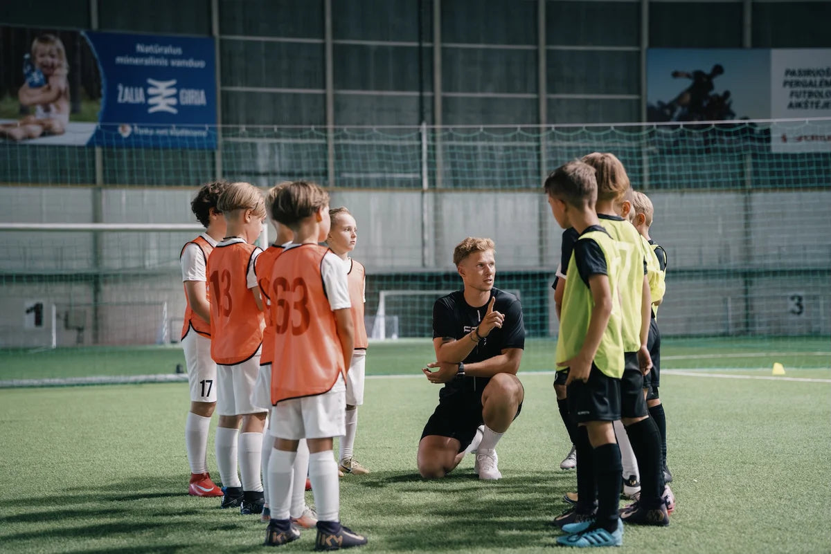 Futbolo akademijos ir klubai